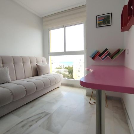 Atico Duplex Con Vistas Al Mar. Dos Plazas De Garaje Lejlighed Torremolinos Eksteriør billede