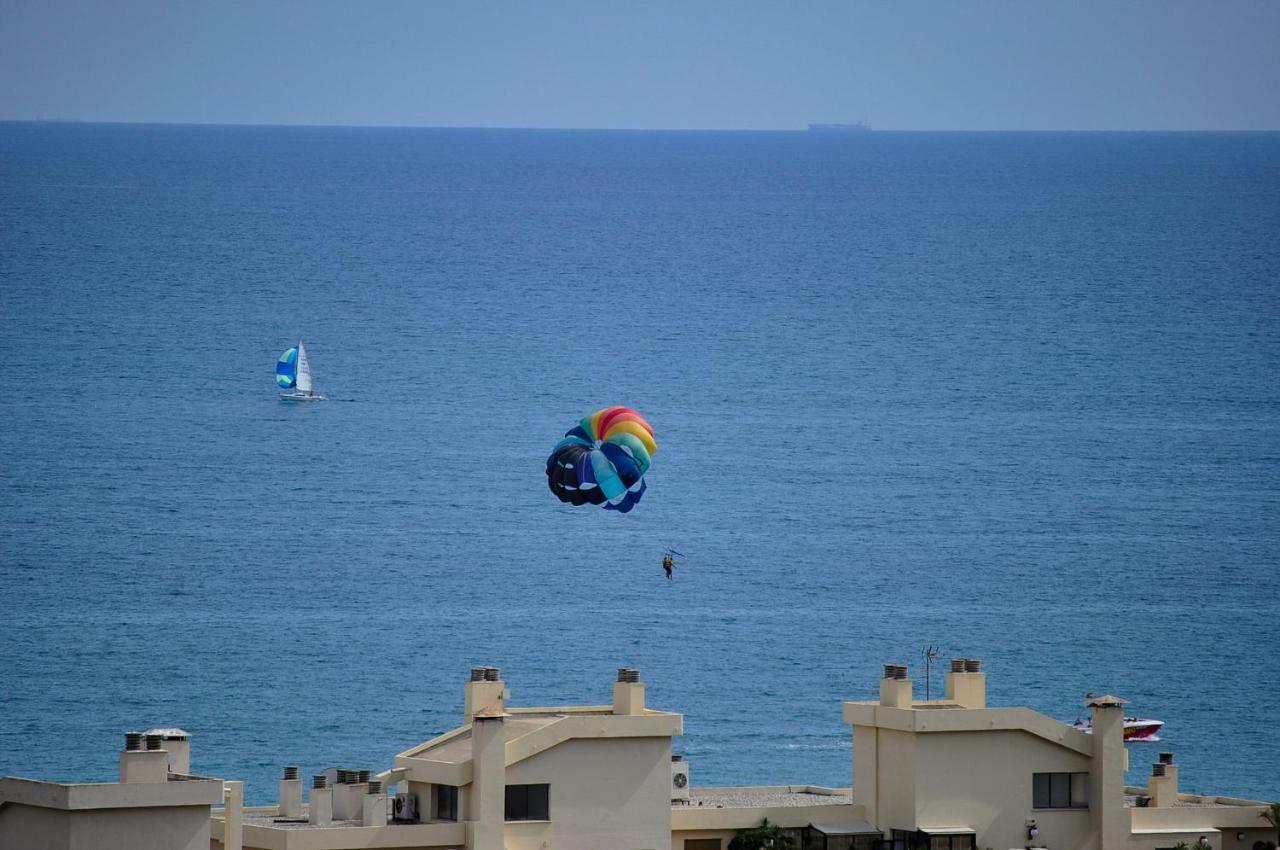Atico Duplex Con Vistas Al Mar. Dos Plazas De Garaje Lejlighed Torremolinos Eksteriør billede