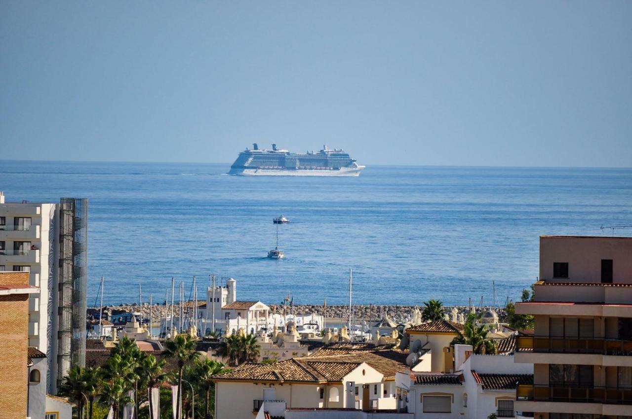 Atico Duplex Con Vistas Al Mar. Dos Plazas De Garaje Lejlighed Torremolinos Eksteriør billede